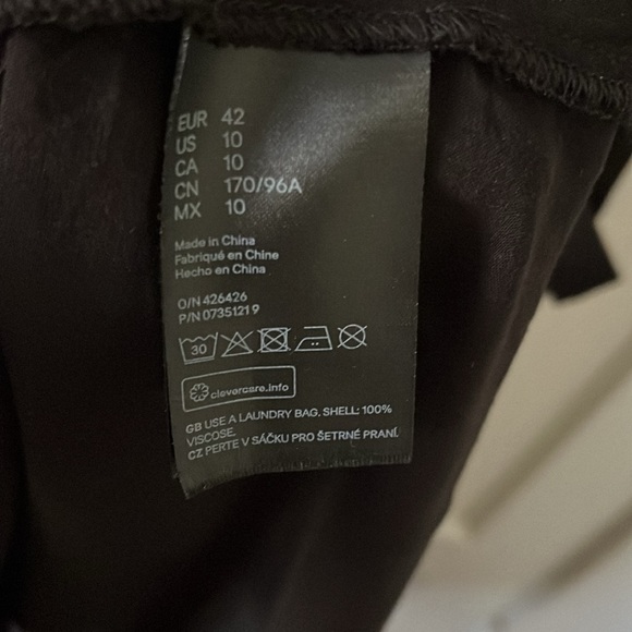 H&M long black shirt dress with tie belt - Picture 7 of 15